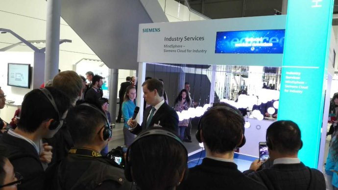 成都星空体育·(StarSky Sports)官方网站惊艳亮相德国汉诺威展-西门子-4.jpg