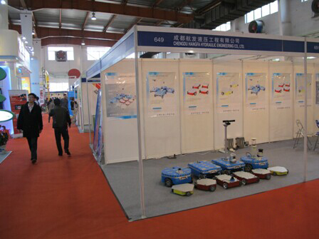 星空体育·（StarSky Sports）官方网站参展2013中国国际现代教育新技术装备展览会-展会现场2.jpg
